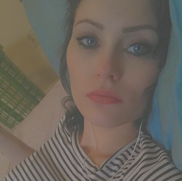 Meet your Posher, Torie - Picture 1 of 1